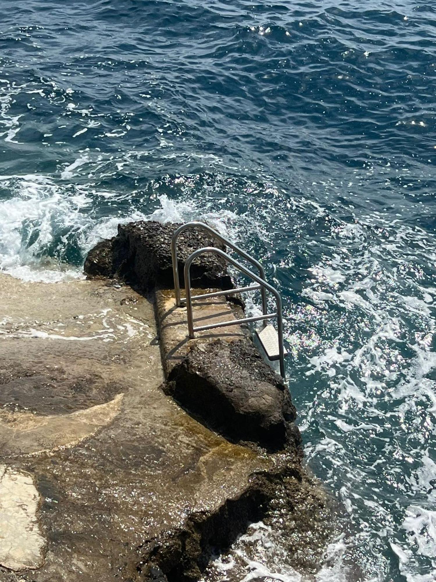 Appartamento Di Raphael Con Discesa Privata Al Mare Amalfi Buitenkant foto